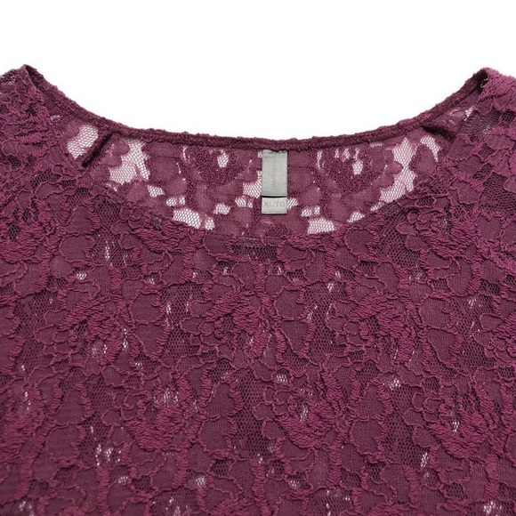 Denver Hayes | Purple Floral Lace Top | Size XL - Picture 6 of 14